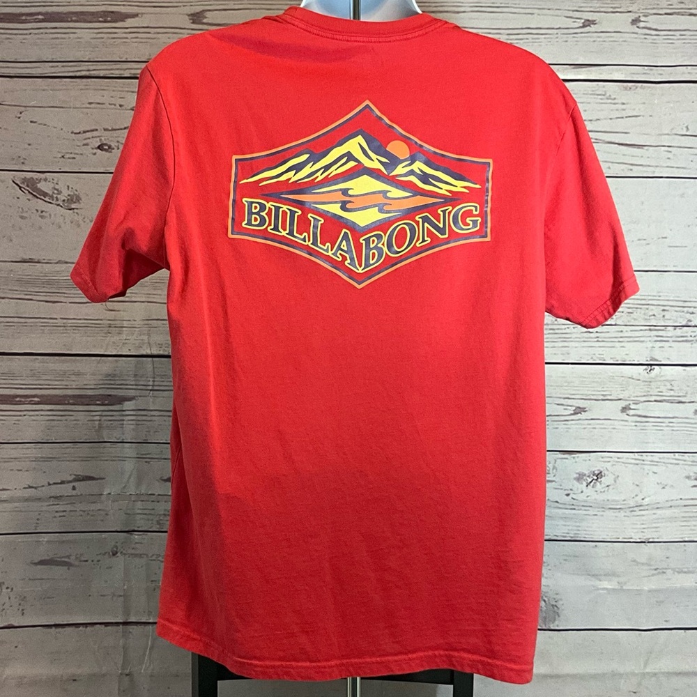 Billabong Red Graphic T-Shirt - Picture 2 of 3